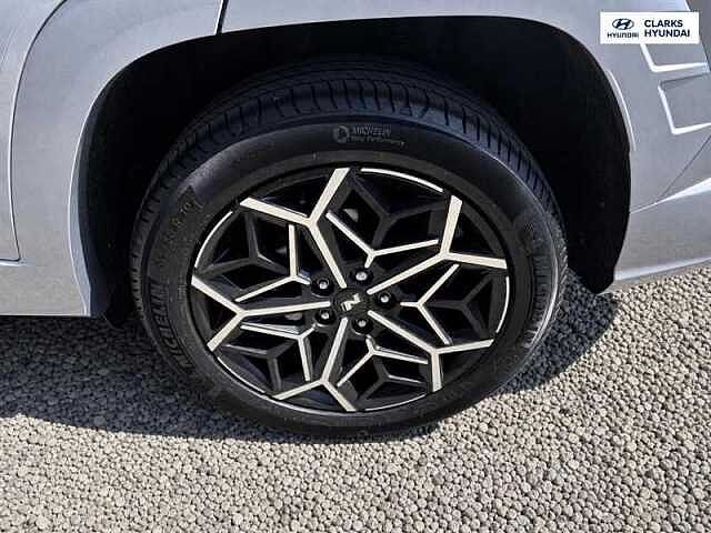 Hyundai TUCSON 1.6 h T-GDi N Line S SUV 5dr Petrol Hybrid Auto Euro 6 (s/s) (230 ps) Silver