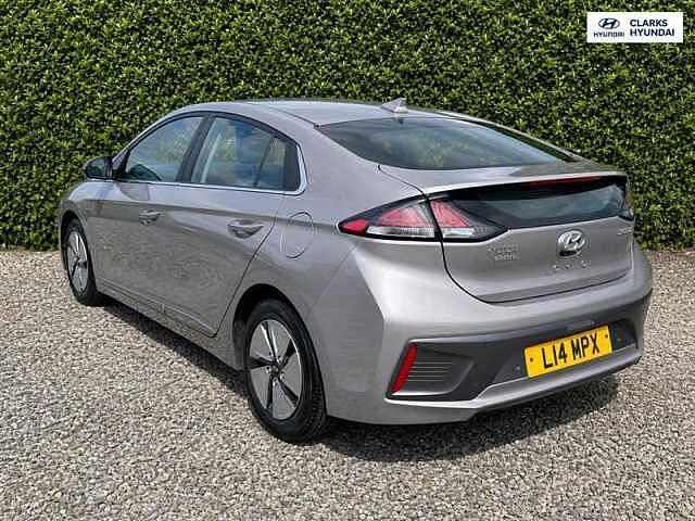 Hyundai IONIQ 1.6 h-GDi Premium Hatchback 5dr Petrol Hybrid DCT Euro 6 (s/s) (141 ps)
