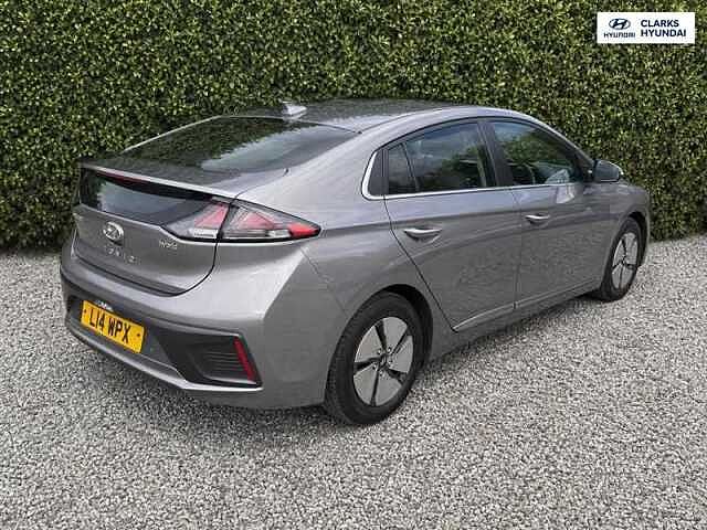 Hyundai IONIQ 1.6 h-GDi Premium Hatchback 5dr Petrol Hybrid DCT Euro 6 (s/s) (141 ps)