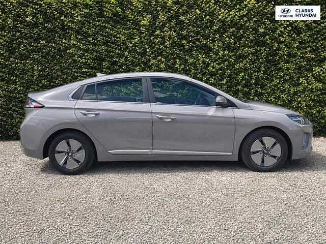 Hyundai IONIQ 1.6 h-GDi Premium Hatchback 5dr Petrol Hybrid DCT Euro 6 (s/s) (141 ps)