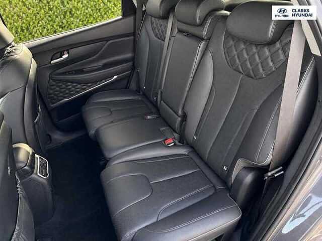 Hyundai SANTA FE 1.6 h T-GDi Premium SUV 5dr Petrol Hybrid Auto Euro 6 (s/s) (230 ps) Grey