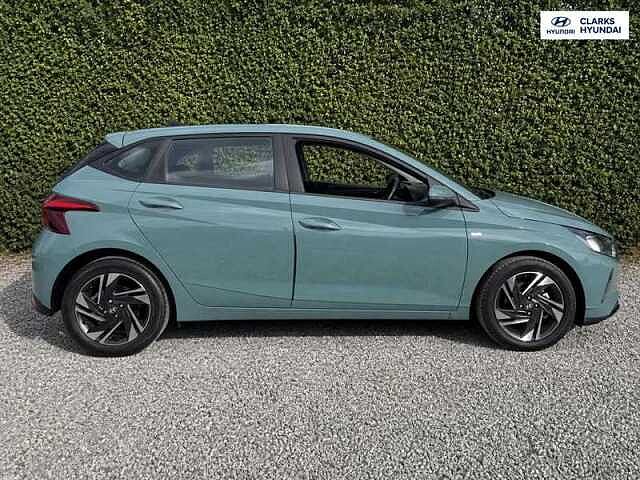 Hyundai I20 1.0 T-GDi MHEV SE Connect Hatchback 5dr Petrol Hybrid Manual Euro 6 (s/s) (100 p Green